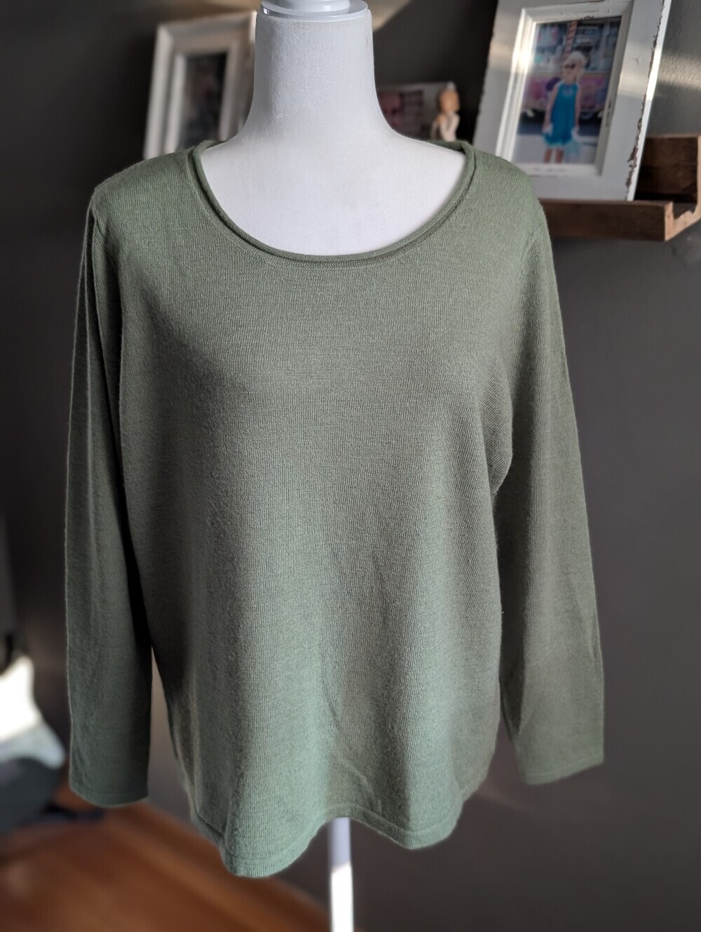 Susan Bristol Womens 1X Olive Green Merino Wool Sweater Soft Knit Scoopneck